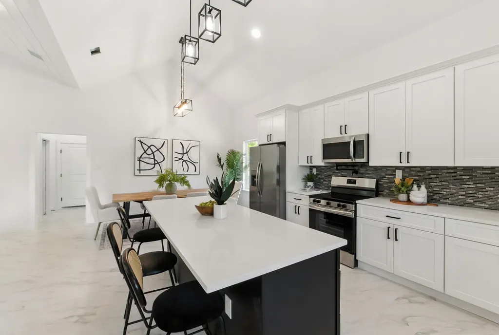 418 Bedford Drive Spicewood TX 78669