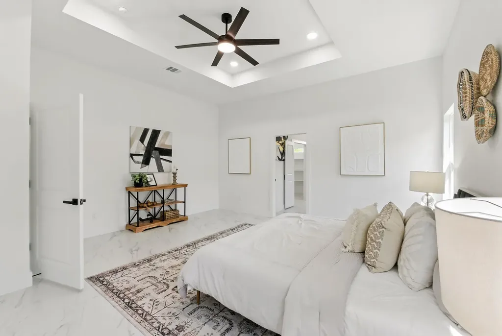 418 Bedford Drive Spicewood TX 78669