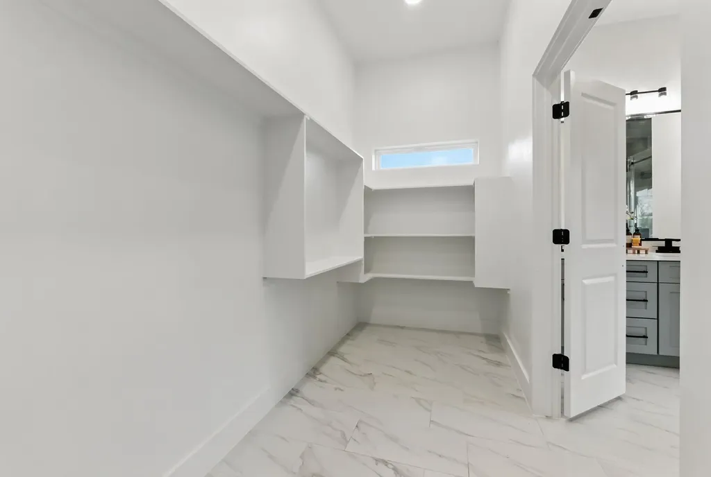 418 Bedford Drive Spicewood TX 78669