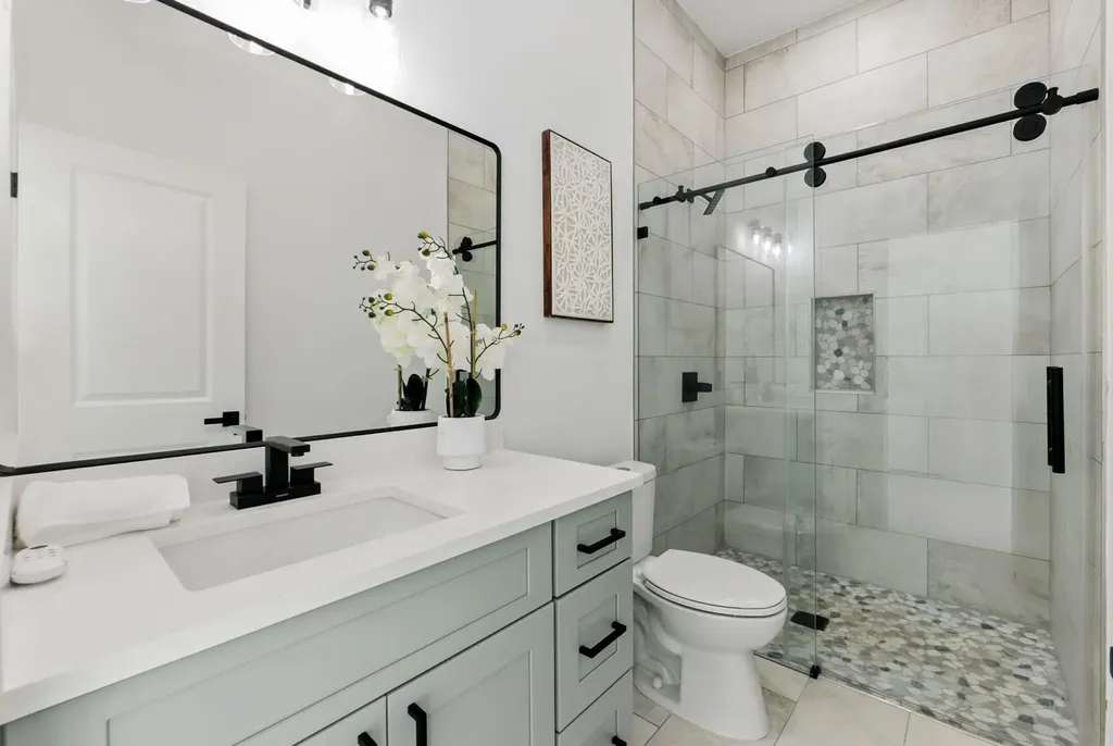 418 Bedford Drive Spicewood TX 78669