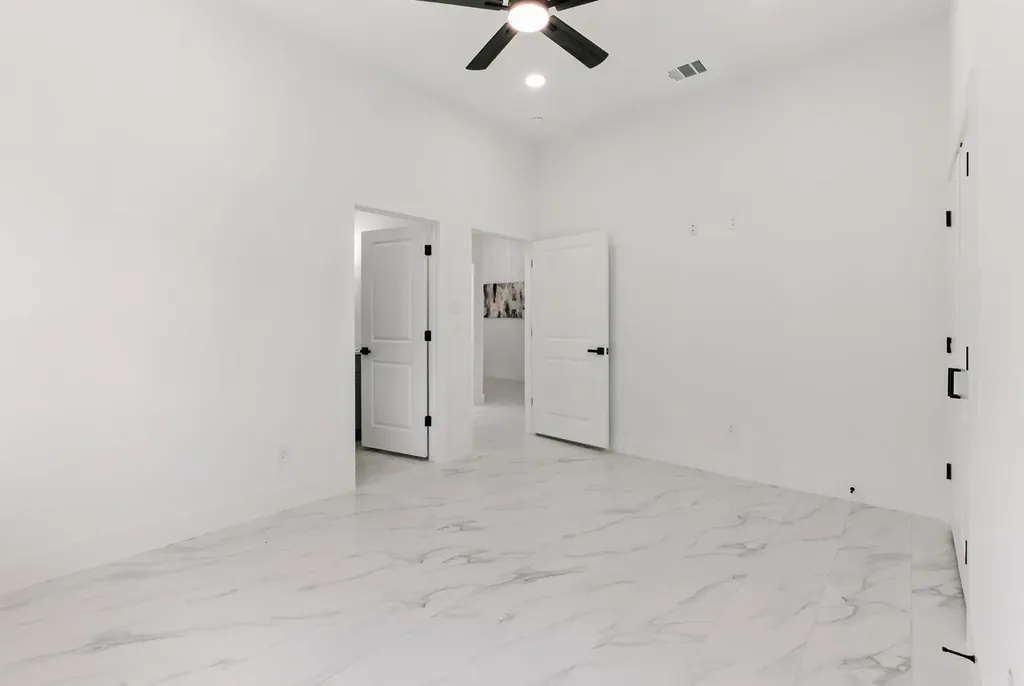 418 Bedford Drive Spicewood TX 78669