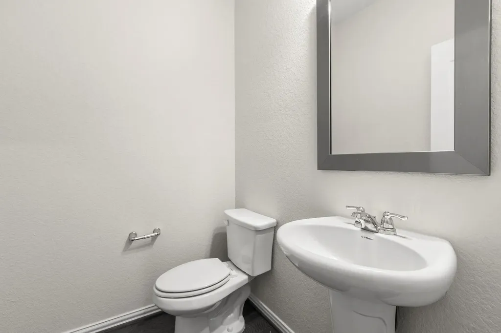 2029 Hawkes Cove Leander TX 78641