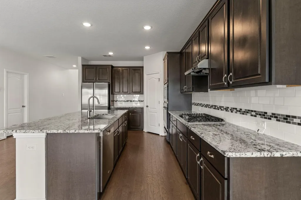 2029 Hawkes Cove Leander TX 78641