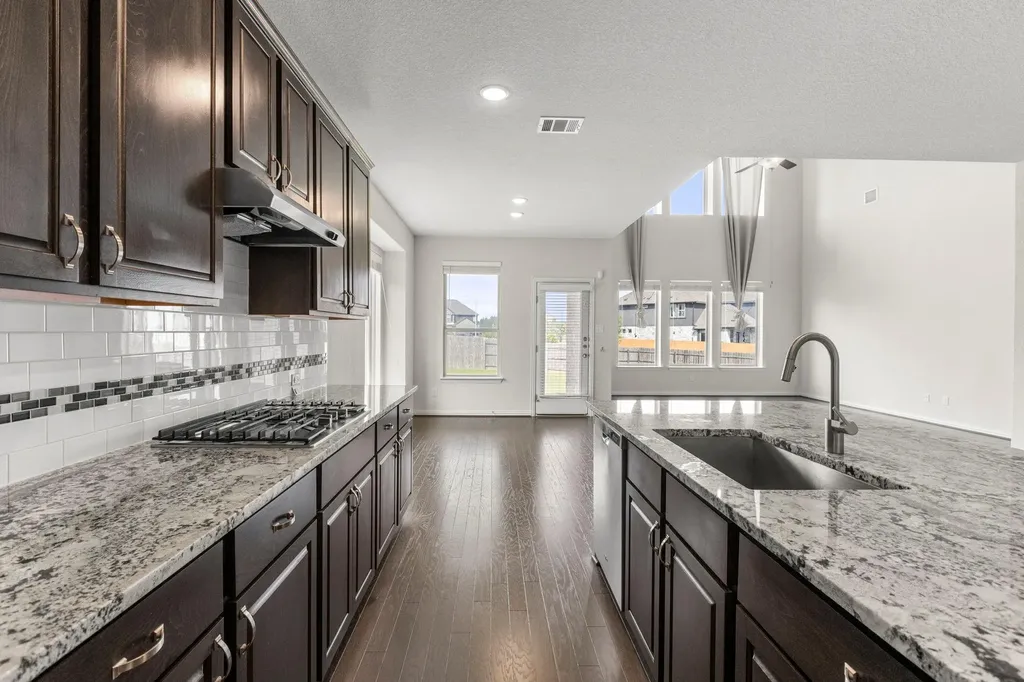 2029 Hawkes Cove Leander TX 78641