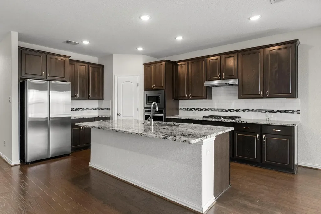 2029 Hawkes Cove Leander TX 78641