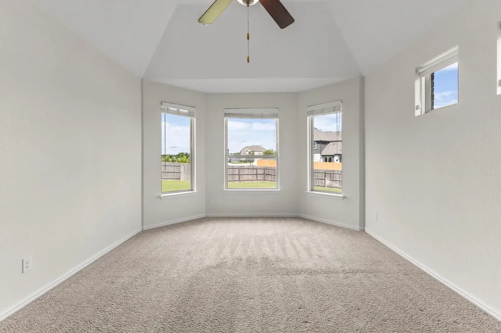 2029 Hawkes Cove Leander TX 78641