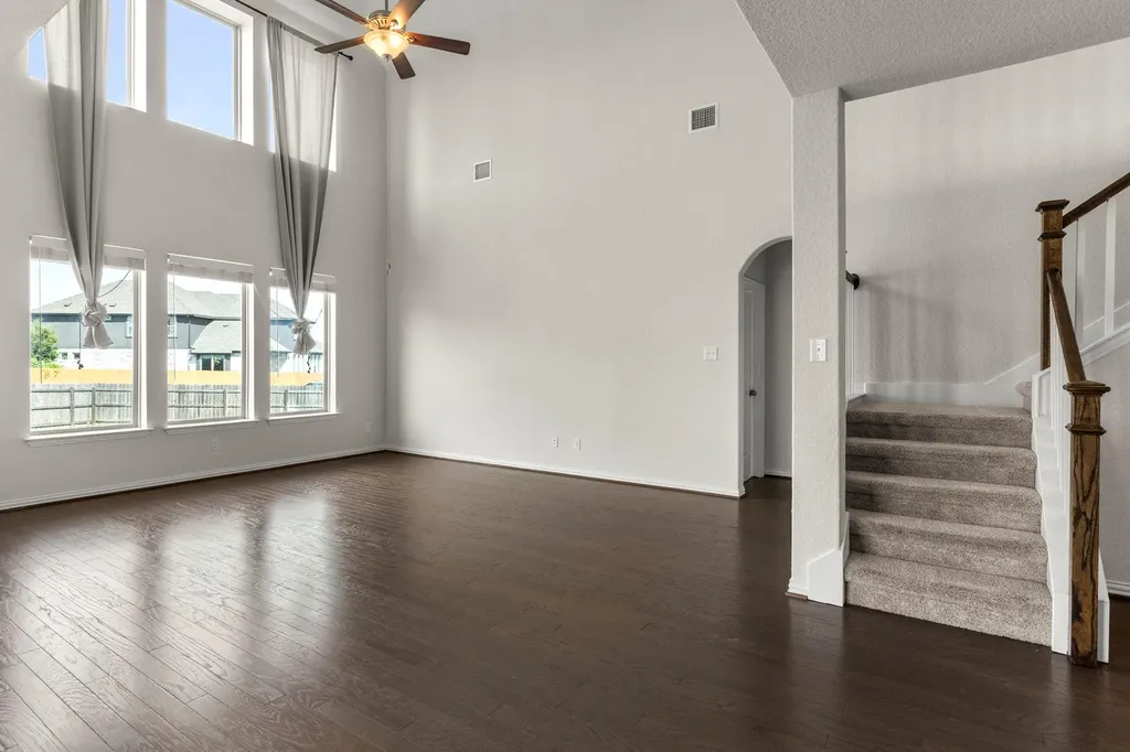 2029 Hawkes Cove Leander TX 78641