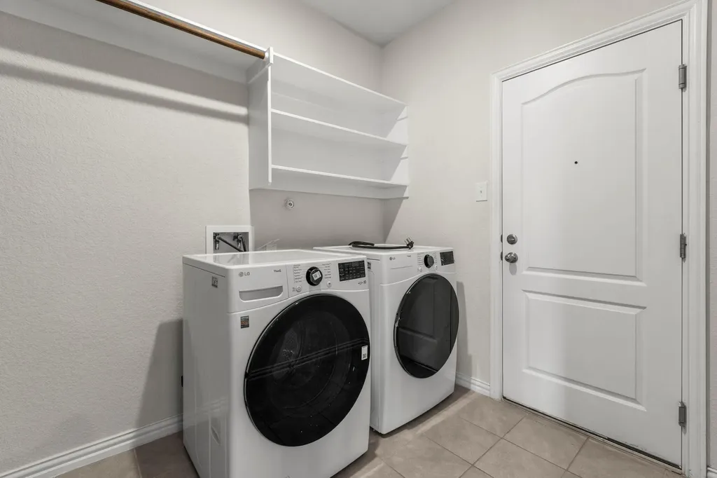 2029 Hawkes Cove Leander TX 78641