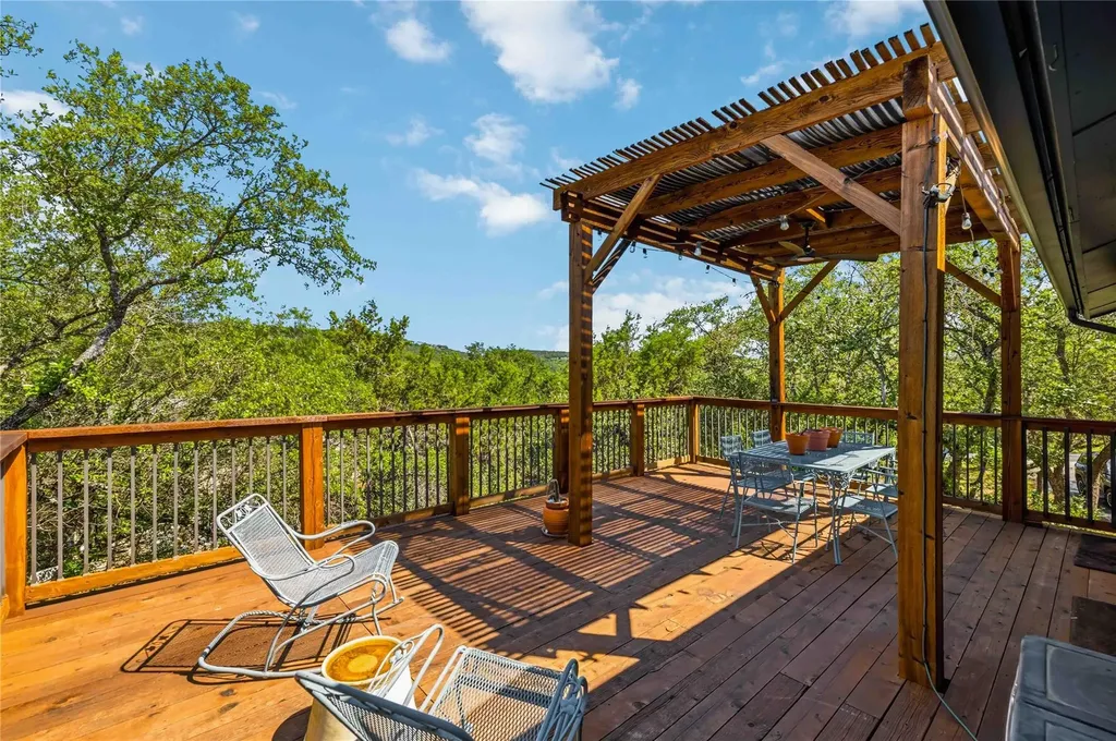 106 S Tumbleweed Trail Austin TX 78733
