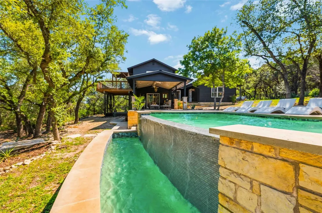 106 S Tumbleweed Trail Austin TX 78733