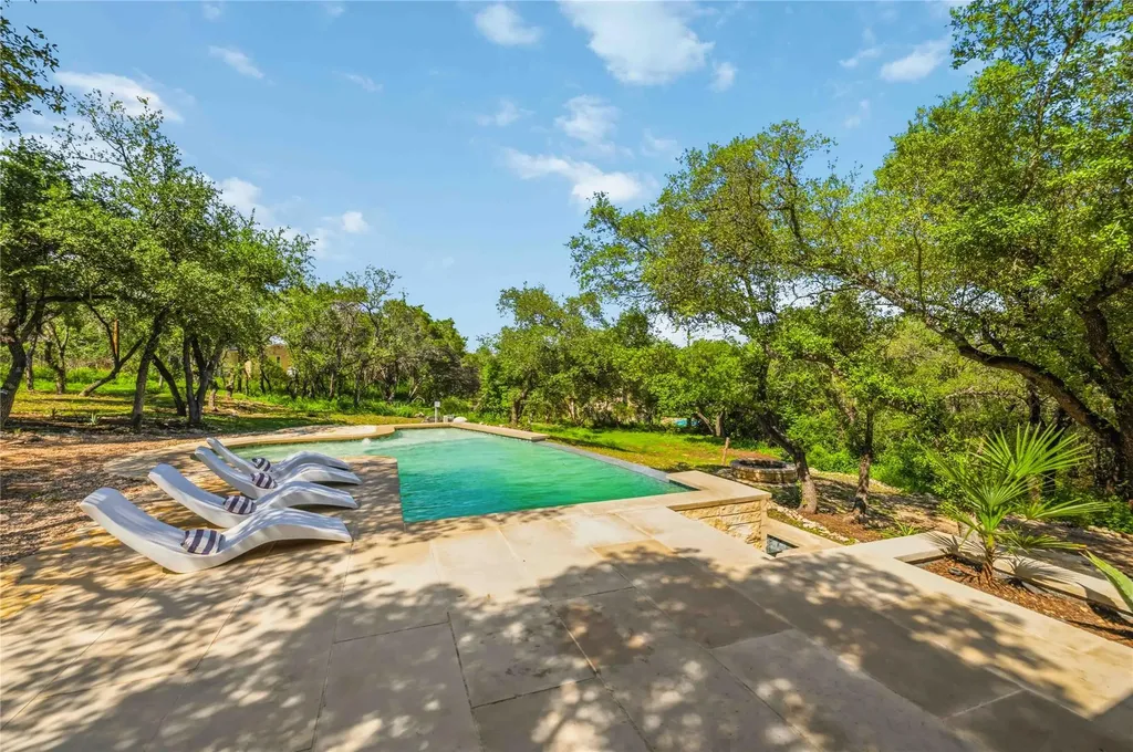 106 S Tumbleweed Trail Austin TX 78733
