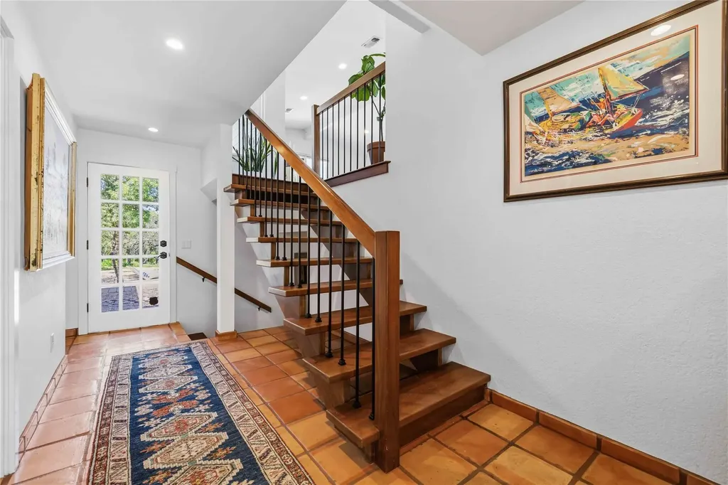 106 S Tumbleweed Trail Austin TX 78733