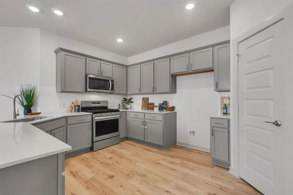 7400 Peggie Nell Drive Austin TX 78724