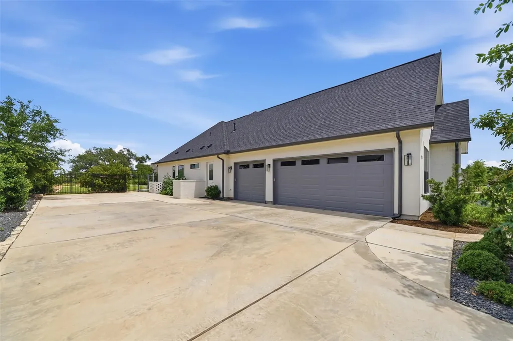 275 Dally Court Dripping Springs TX 78620