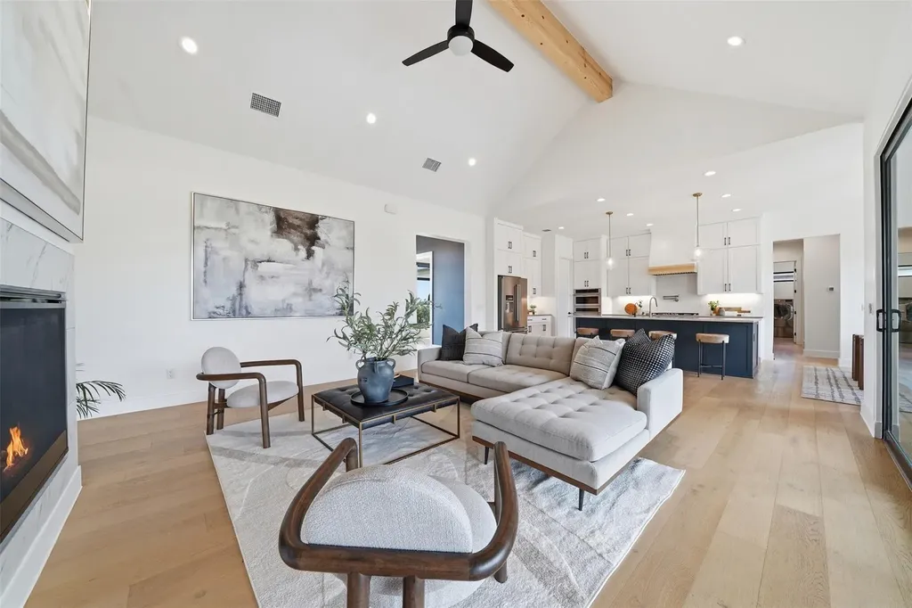 275 Dally Court Dripping Springs TX 78620