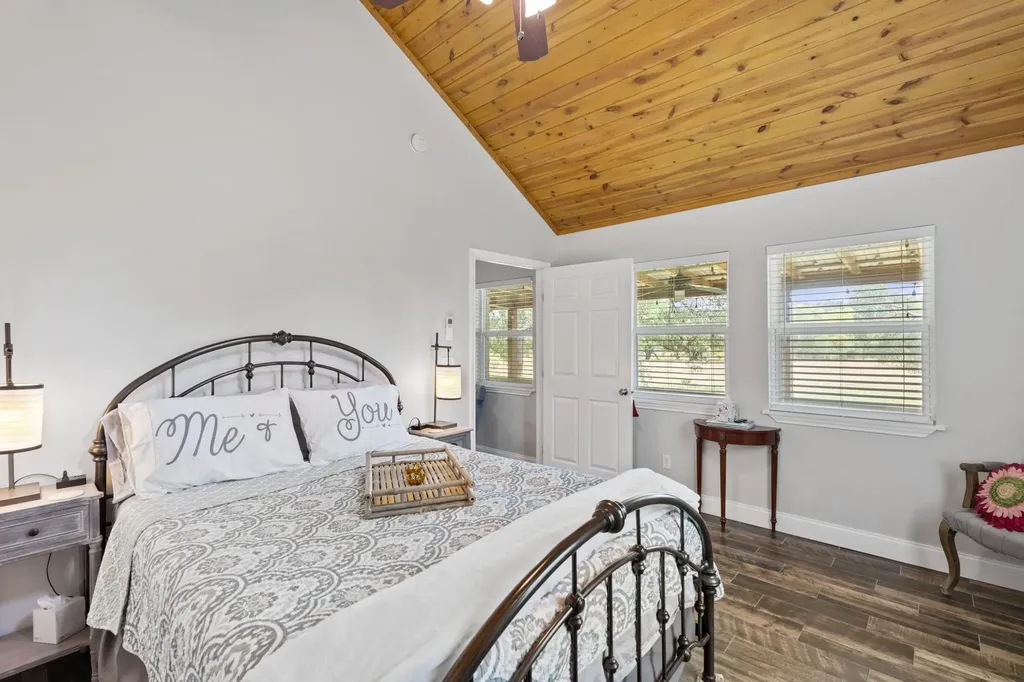 14909 Fitzhugh Road Austin TX 78736