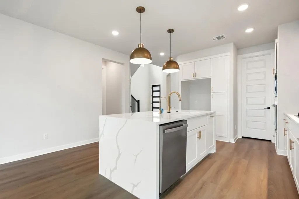163 Great Sequoia Lane Dripping Springs TX 78620