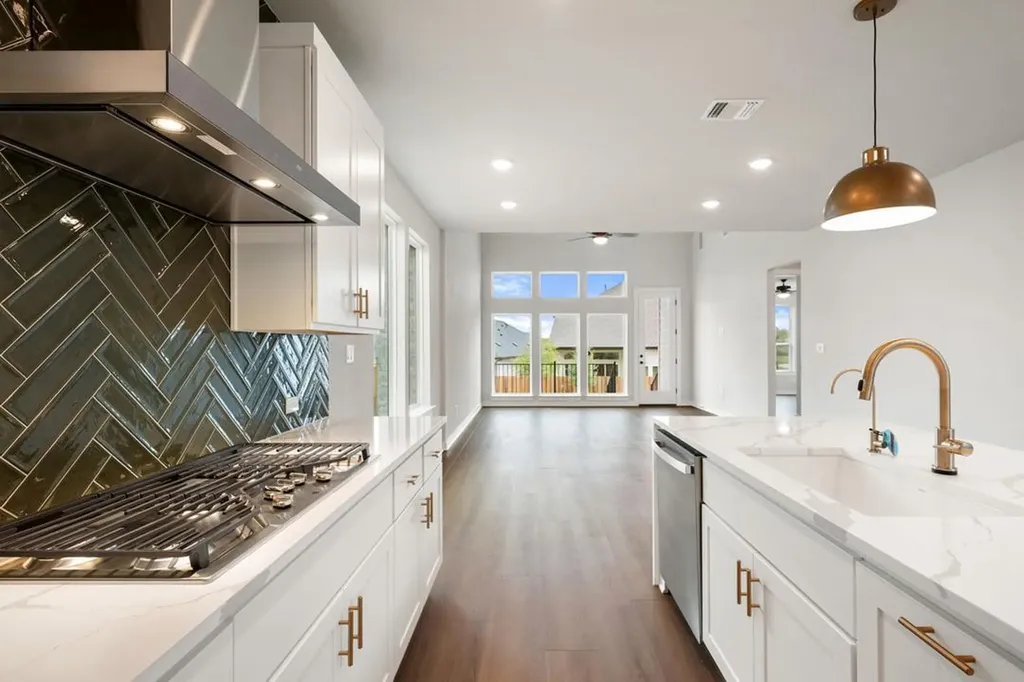 163 Great Sequoia Lane Dripping Springs TX 78620