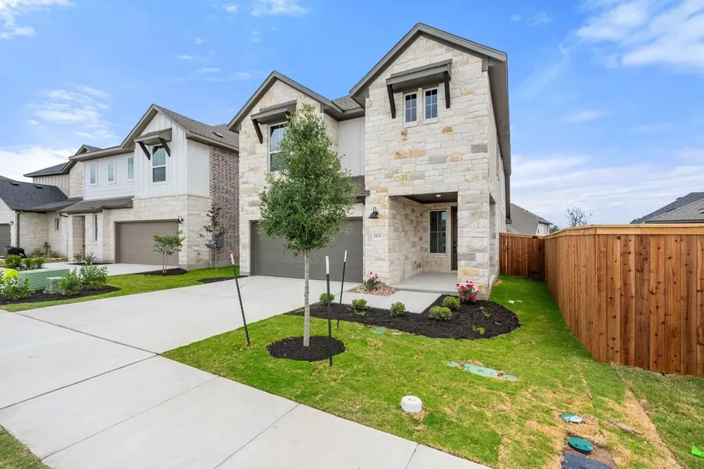 163 Great Sequoia Lane Dripping Springs TX 78620