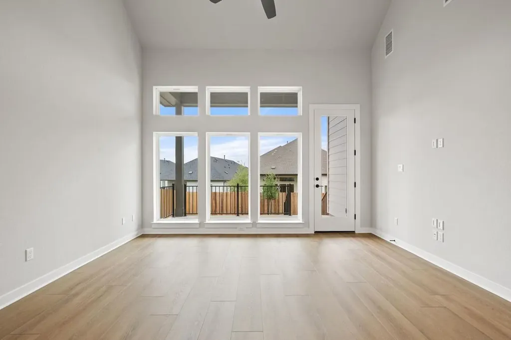 163 Great Sequoia Lane Dripping Springs TX 78620