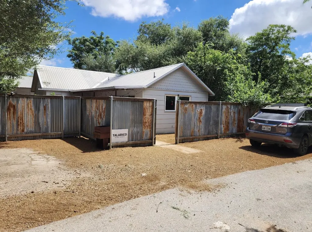 2006 E 13th Street Austin TX 78702