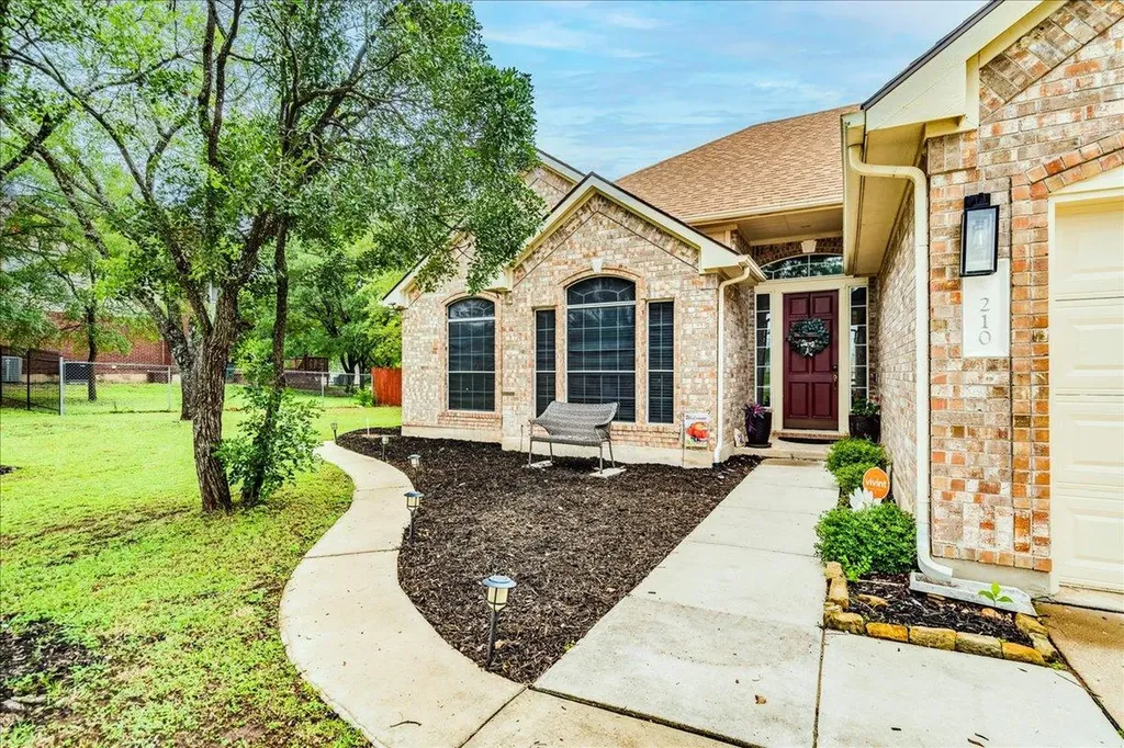 210 Meadow Woods Drive Kyle TX 78640