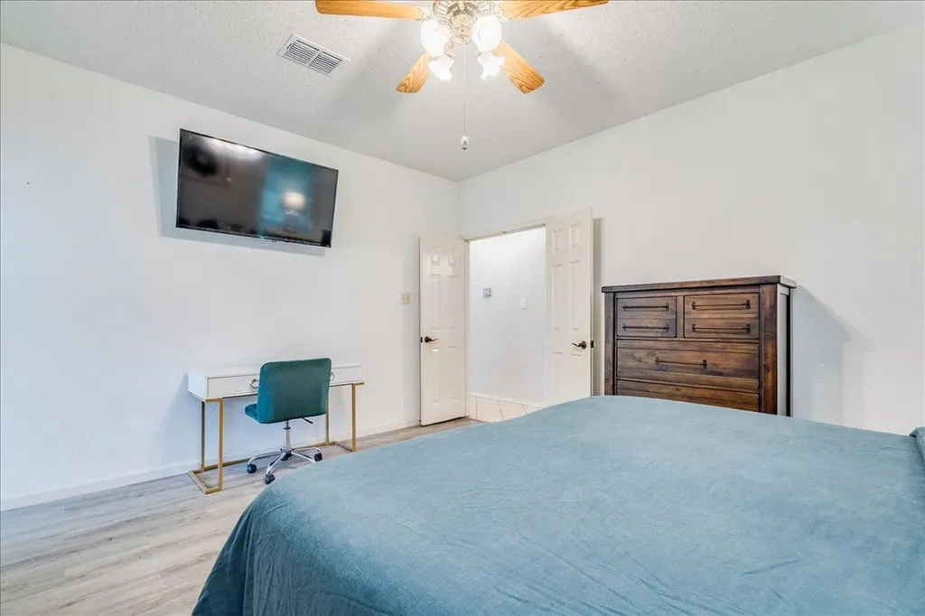 210 Meadow Woods Drive Kyle TX 78640