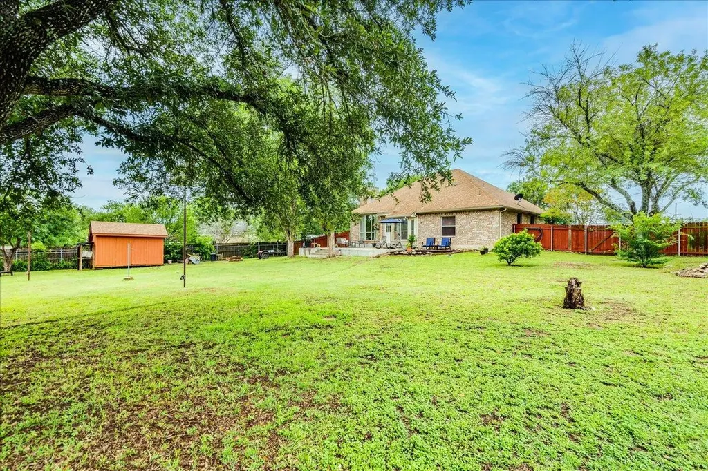 210 Meadow Woods Drive Kyle TX 78640