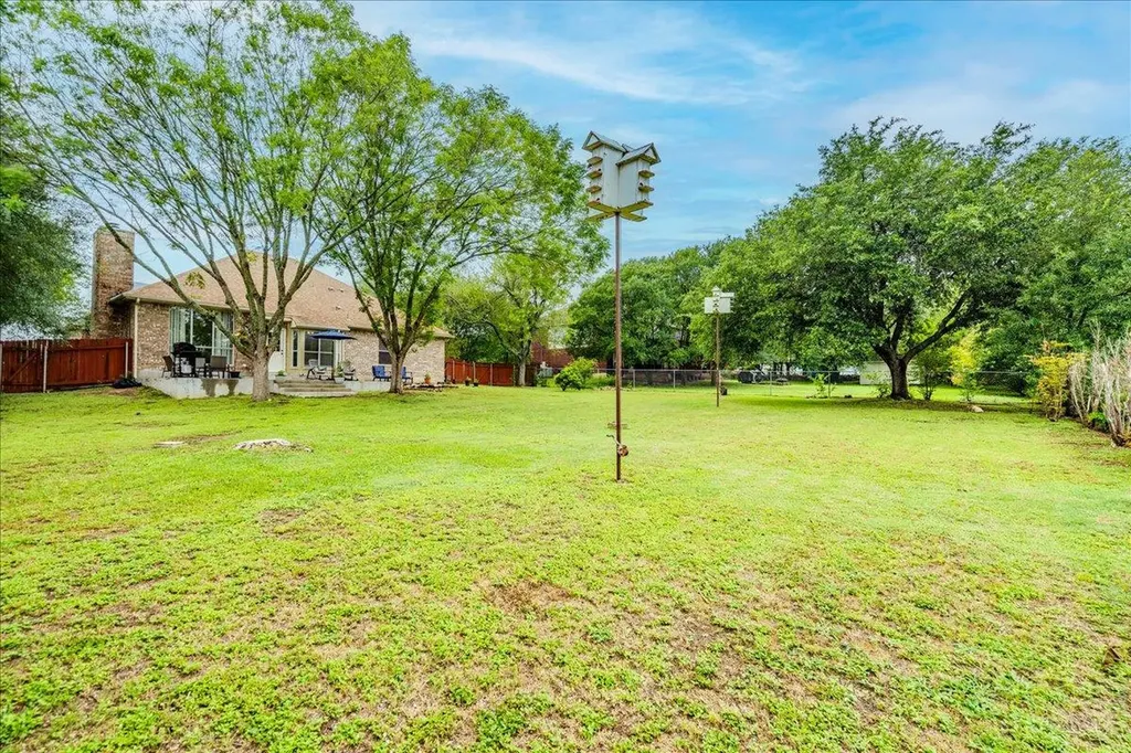 210 Meadow Woods Drive Kyle TX 78640