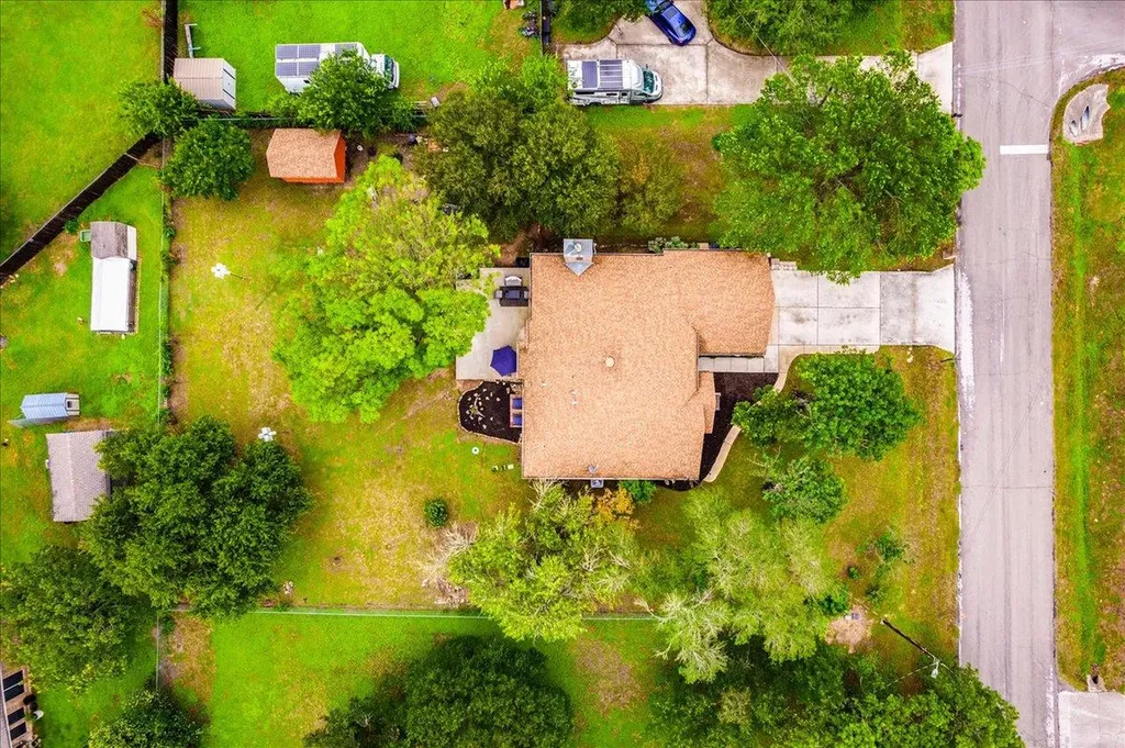 210 Meadow Woods Drive Kyle TX 78640
