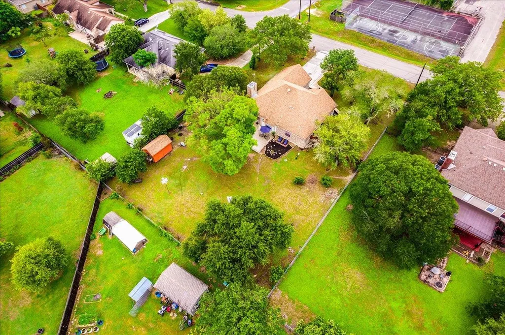 210 Meadow Woods Drive Kyle TX 78640
