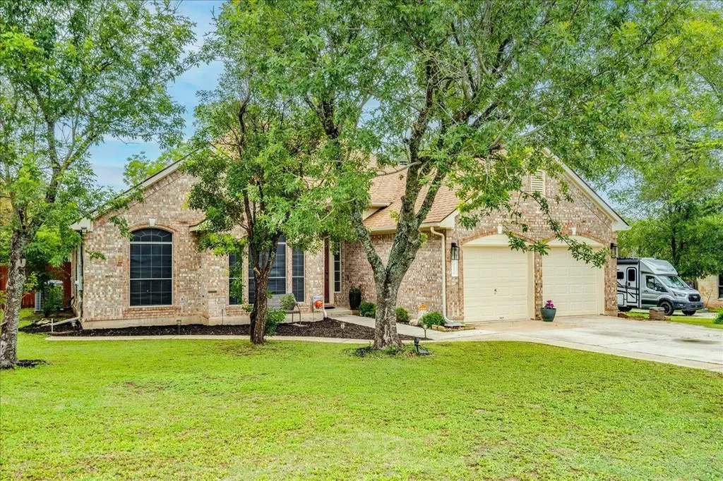 210 Meadow Woods Drive Kyle TX 78640