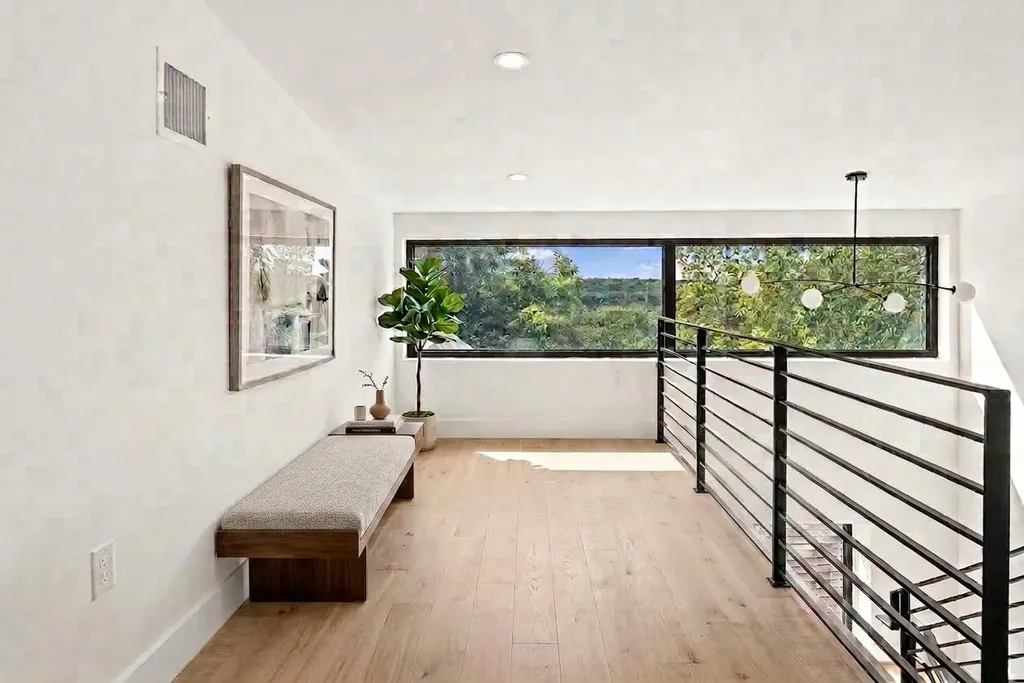 1005 W Johanna Street Austin TX 78704