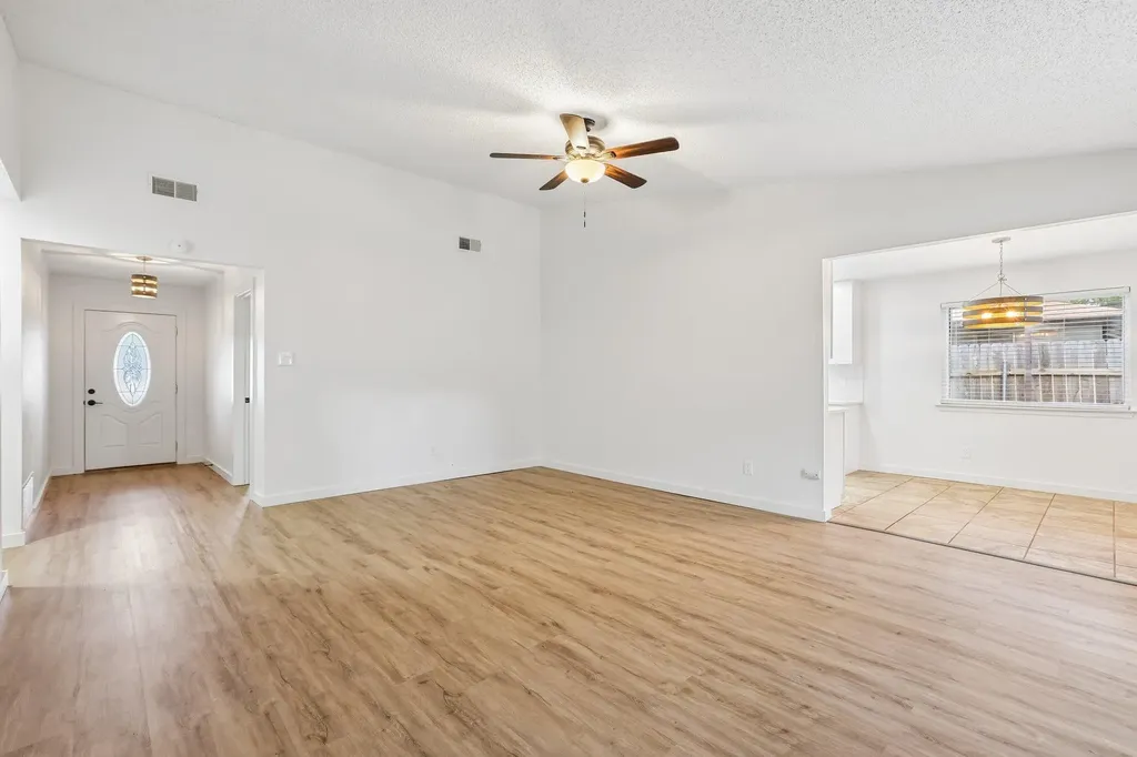 11311 Prairie Dog Trail Austin TX 78750