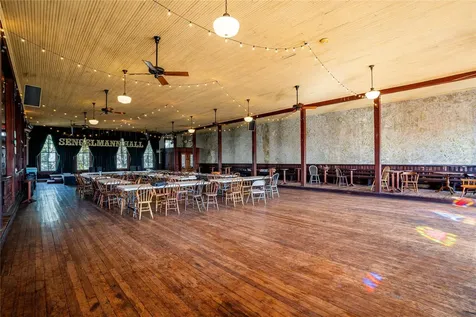 531 N Main Street Schulenburg TX 78956