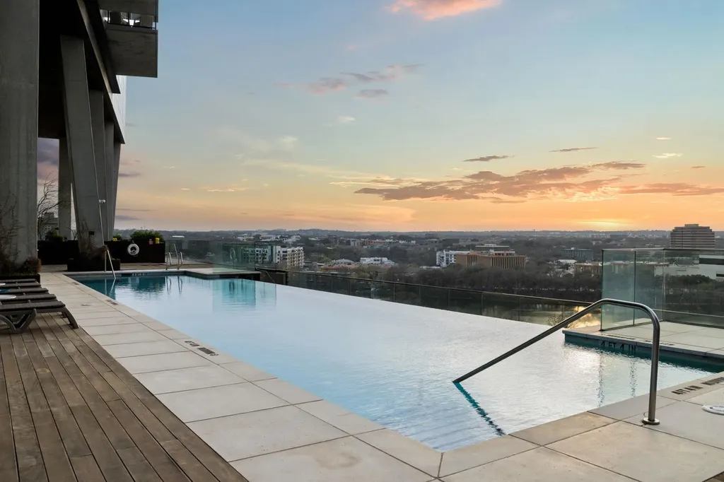 70 Rainey Street Austin TX 78701