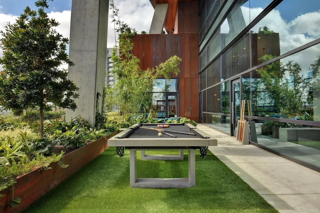 70 Rainey Street Austin TX 78701