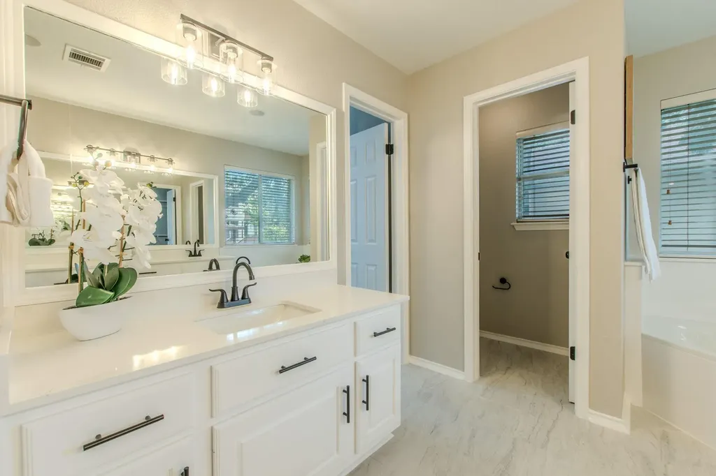 3988 Lord Byron Circle Round Rock TX 78664