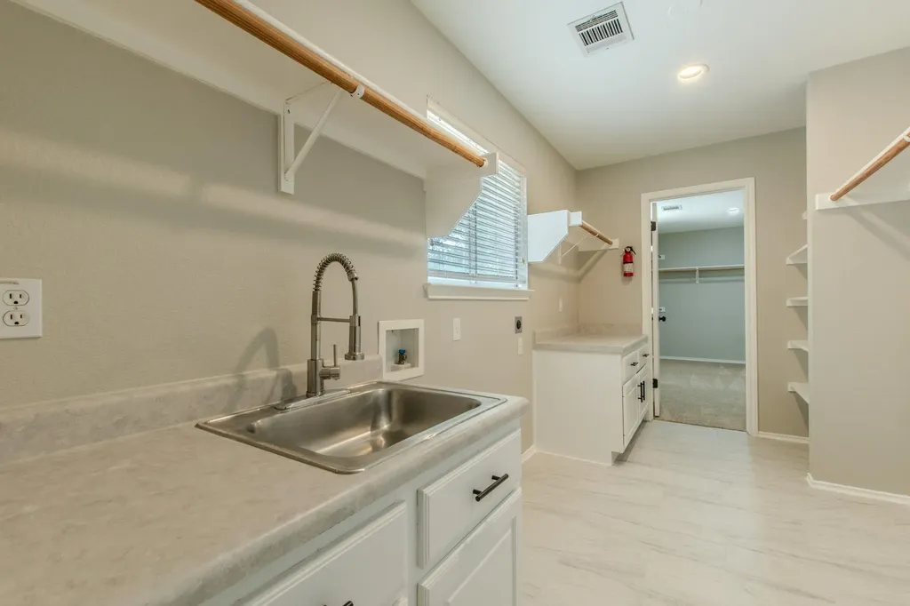 3988 Lord Byron Circle Round Rock TX 78664