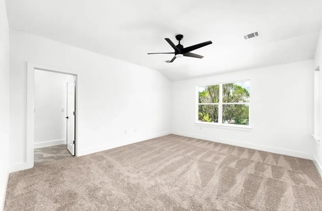 5702 Thunderbird Street Lago Vista TX 78645