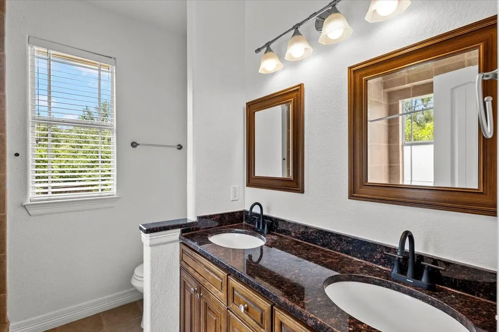 437 Balch Road Elgin TX 78621