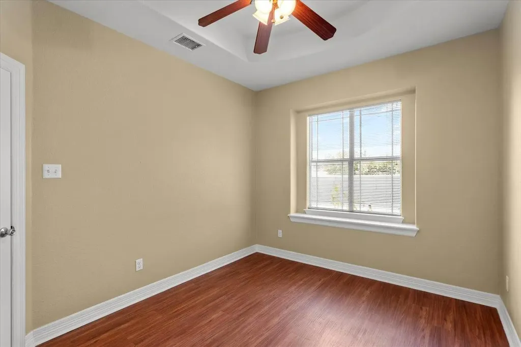 437 Balch Road Elgin TX 78621