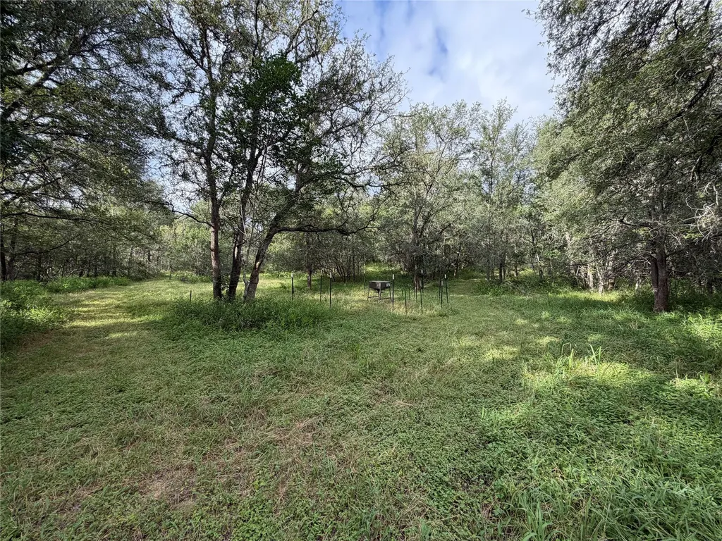437 Balch Road Elgin TX 78621