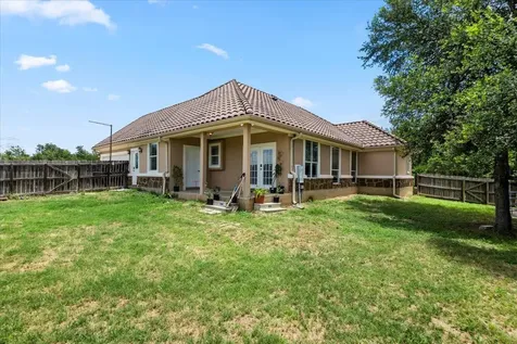 437 Balch Road Elgin TX 78621