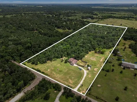 437 Balch Road Elgin TX 78621