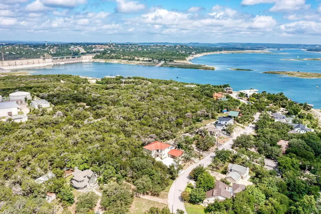 13201 Mansfield Drive Austin TX 78732