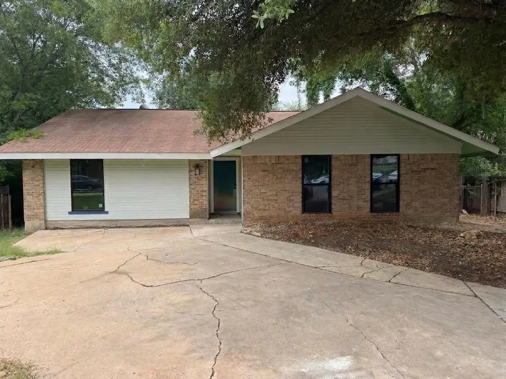 6302 Waynesburg Cove Austin TX 78723