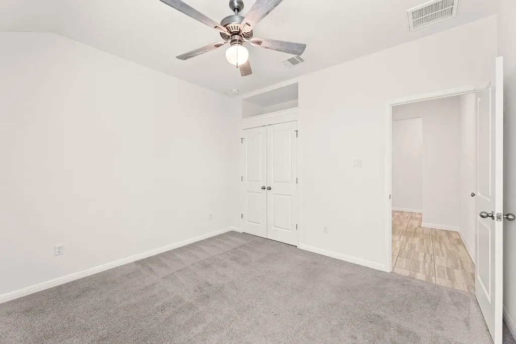 109 Finstown Street Hutto TX 78634