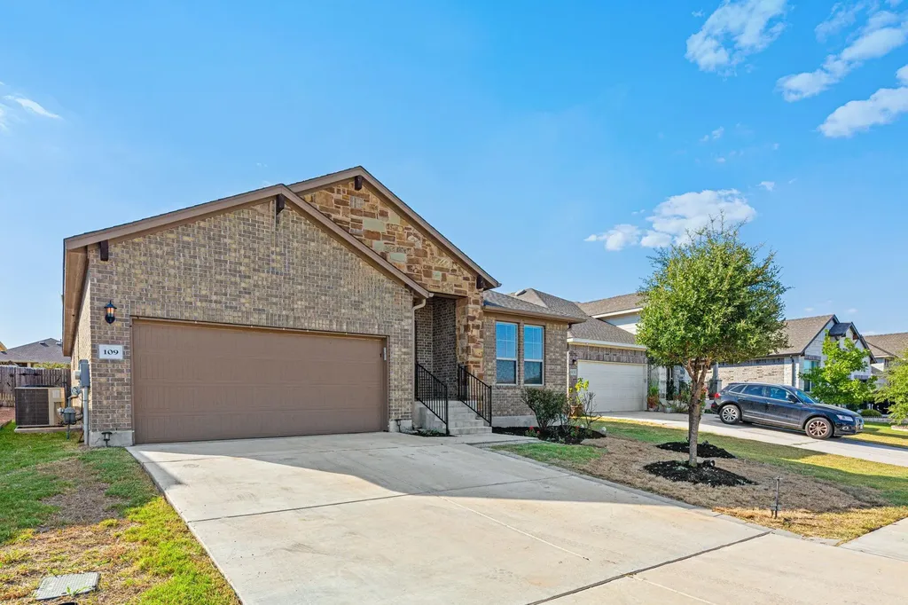 109 Finstown Street Hutto TX 78634