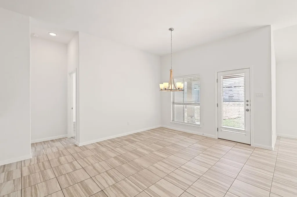 109 Finstown Street Hutto TX 78634